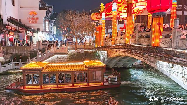 每日一景|秦淮灯会·逛夫子庙