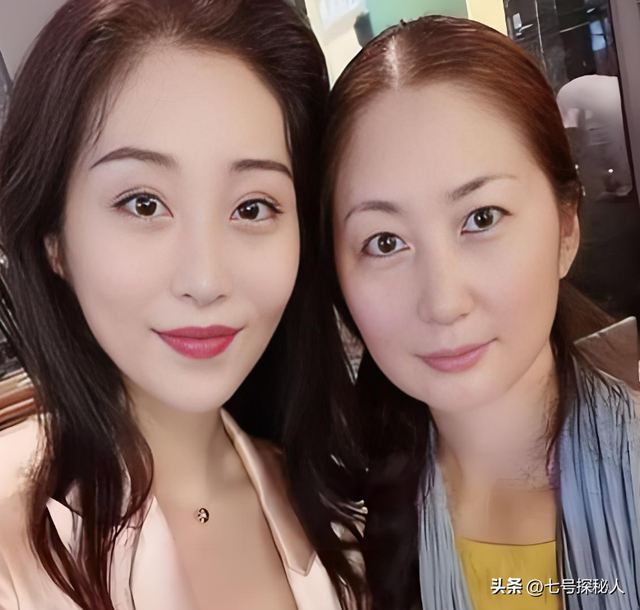 2018年，买英国优质男精子，生3个混血娃的山东女孩，如今怎样了