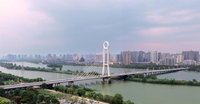 论宜居城市，千万别忽略了西安旁边的咸阳，真是太舒坦了