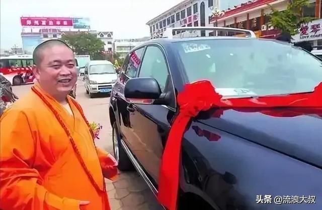 不查不知道一查吓一跳，掌控少林寺38年的释永信，私下到底有多壕