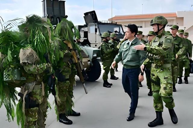 日本赌输，小泉没想到，刚模拟攻击辽宁舰，中国九天母机突然首飞
