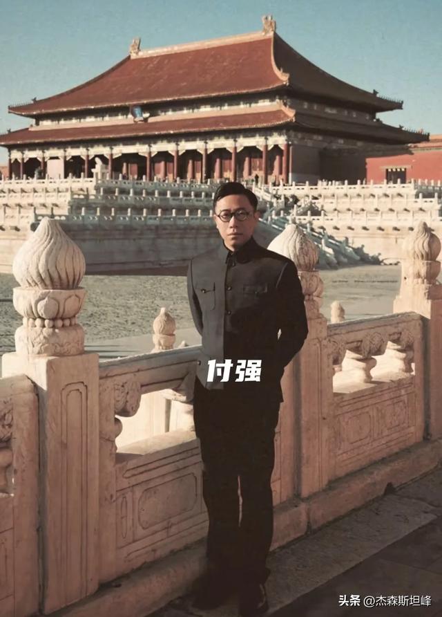 小伙模仿末代皇帝溥仪火爆全网 网友 去故宫别忘了买门票