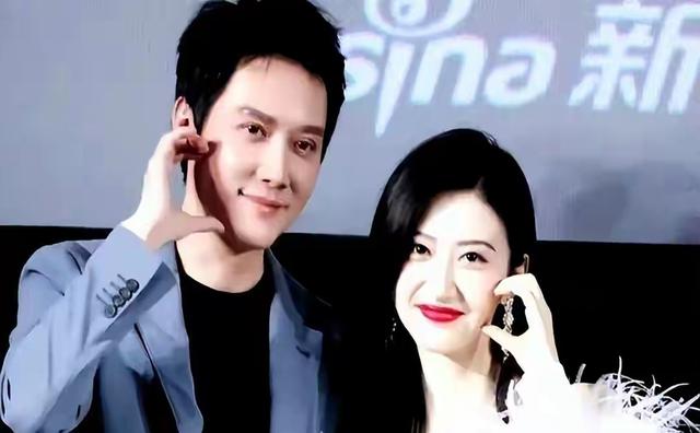 和景甜闪婚传闻仅2个月，冯绍峰再次官宣喜讯，赵丽颖也高攀不起