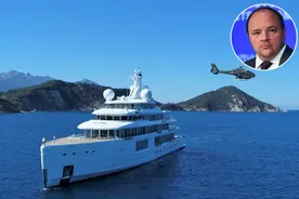 俄罗斯亿万富翁5折出售超级游艇图片