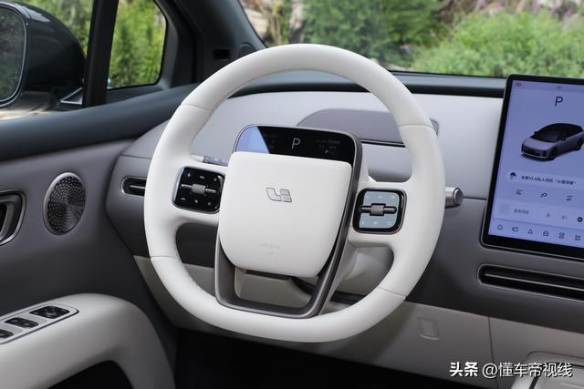 理想i6实拍