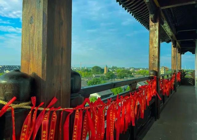 台儿庄古城复兴楼“登高祈福”，愿你拾级而上，步步皆好运！