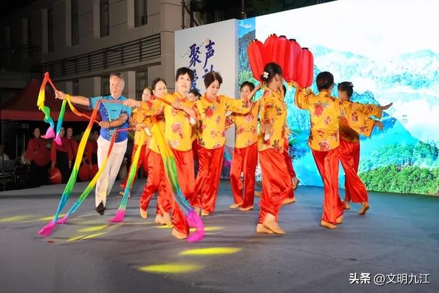匡庐夏夜汇欢歌！牯岭这场“好村晚”与八方游客共奏文化交响曲！