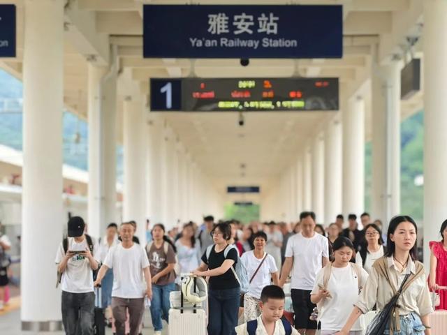 坐高铁经过这里，千万别睡着了！