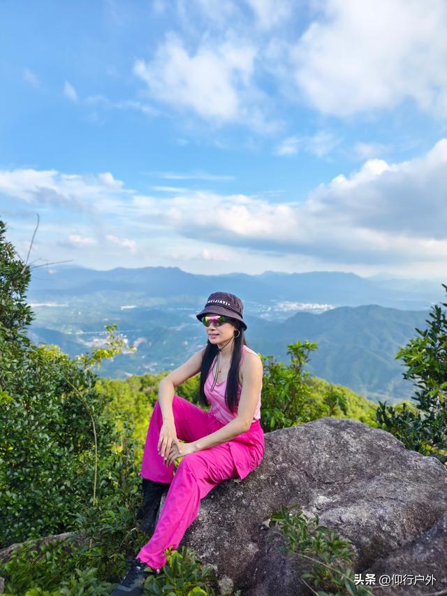 揭西猴面石徒步登山