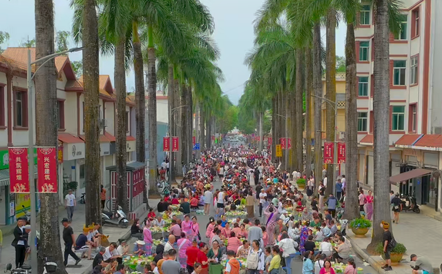 逛到不想走！被这条街“拿捏”了