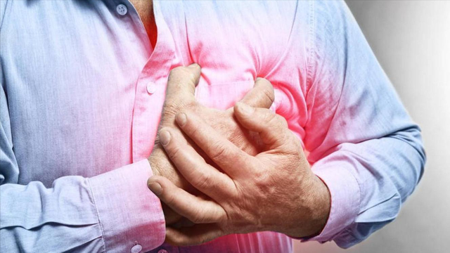 人有没有心梗，散步就知道？得心梗的人，散步常有这5个表现