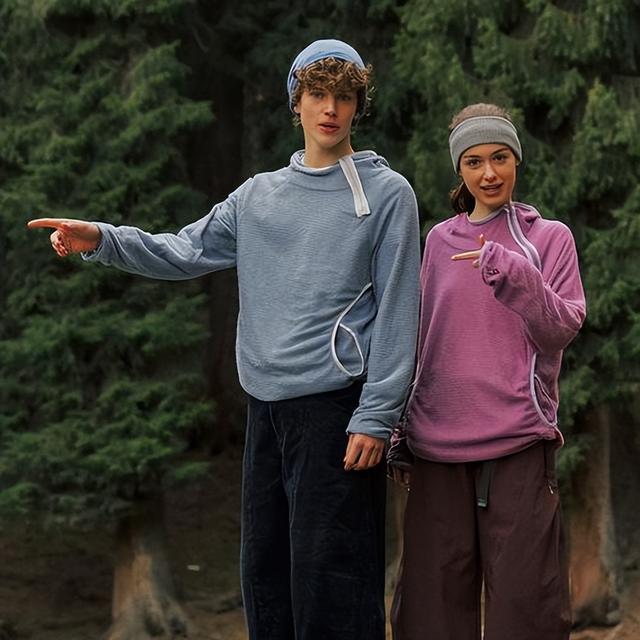 从"的确良"神话到网络污名化	，聚酯纤维怎么"塌房"了