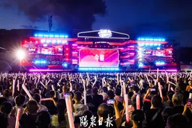 演唱会花式宠粉，泉泉我是认真的🥳🤟图片