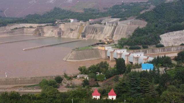 8月14日 星期四 游览河南小浪底枢纽工程风景区 （小学俊男）