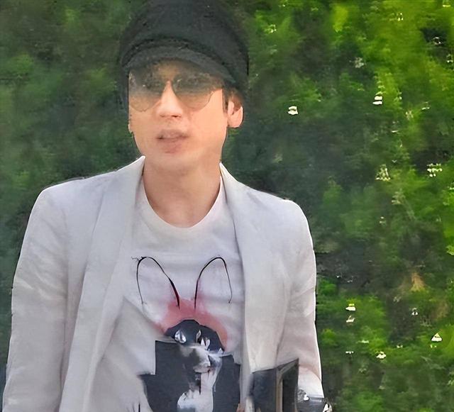 “京圈恶少”王烁：睡遍娱乐圈女星，殴打继母王艳，枪指刘涛老公
