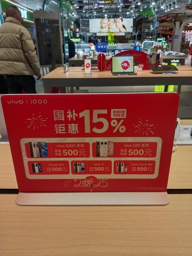 中美GDP差距再次拉大！中国GDP跌到美国60%，到底是哪出问题了？