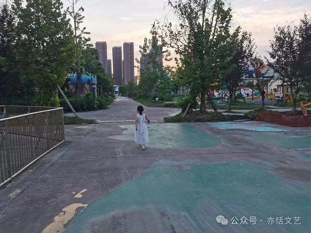 快乐王国的快乐小公主
