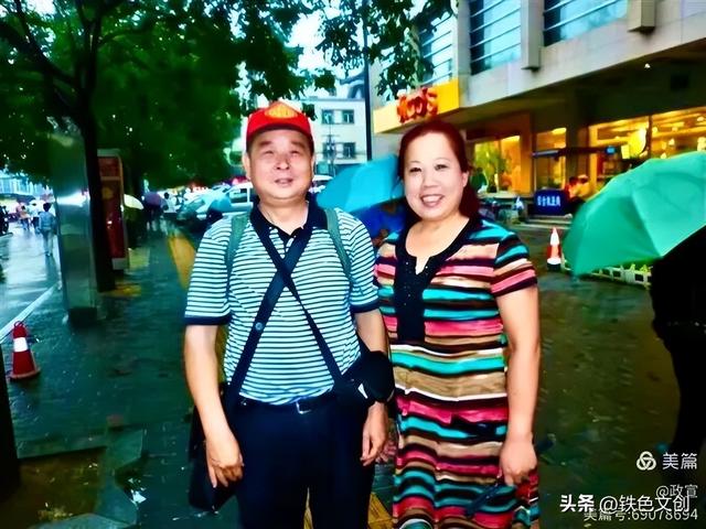 铁道兵战友延安行旅行团到达西安