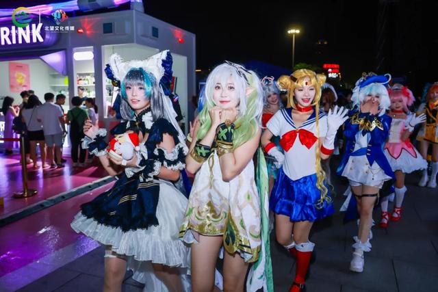 湾区人气乐队空降献唱！今天就去这些地方约会吧~