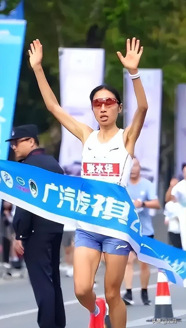 辞职仅2天	，好友曝最快女护士下步计划，田协除名风波已真相大白