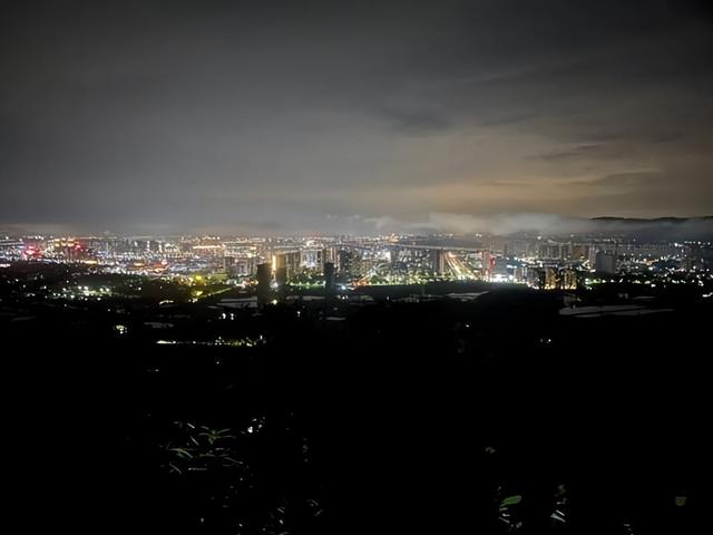 都市热浪求生？鼎湖山21℃天然空调已开机！速领攻略→