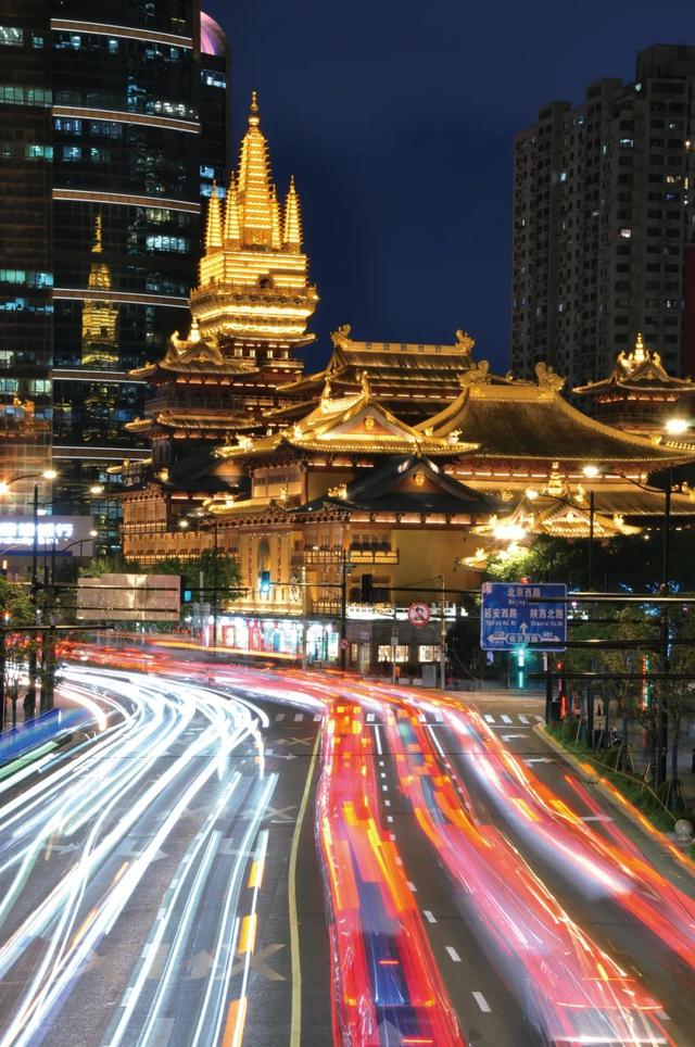 为了这些超绝的Citywalk机位，总要逛一趟上海吧~