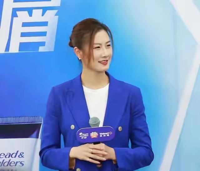 丁宁成了马龙的领导？两人从小怼到大，还照过“结婚照”