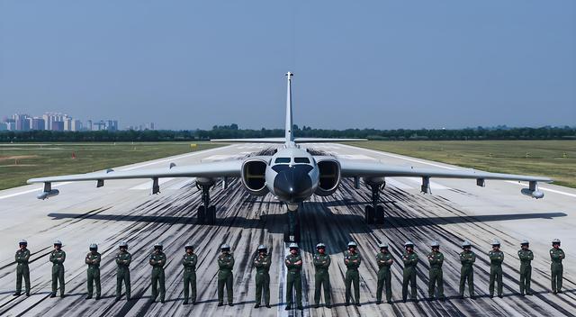 大的真来了？中国52米“黑影”横空出世，全球战略格局恐要变天