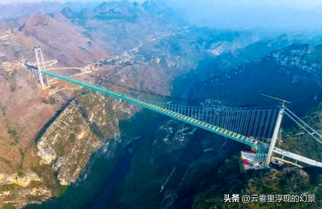 美网友热议：金门大桥被比下去了？外媒盛赞贵州花江峡谷大桥！