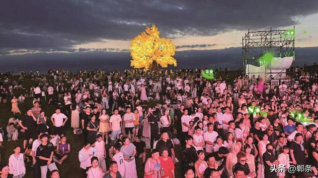 夜邯郸：千年古韵入星河，璀璨夜色醉人间
