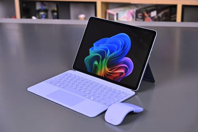 平衡便携与性能 Microsoft Surface Pro 12测评