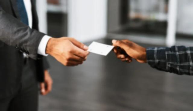 国安部出手又一内鬼被抓！大量军事机密被泄露，作案人身份不简单