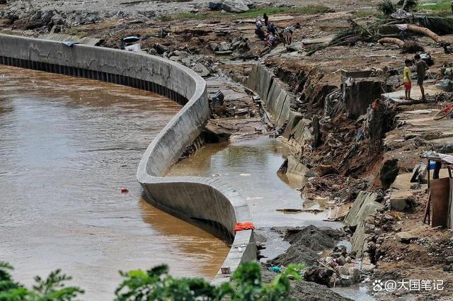 局势已恶化	，菲国61个市镇大断电，忙着反华的马科斯，被要求下台