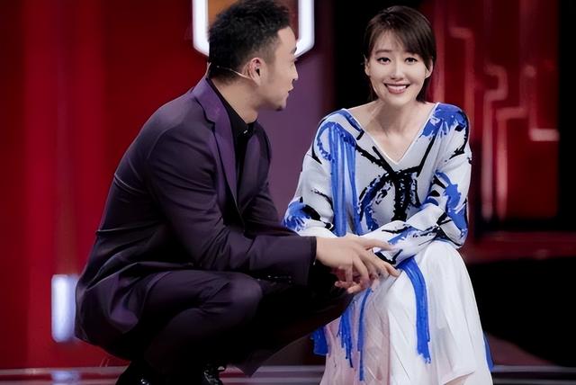 私生活混乱、被央视开除、陪睡上位？王冠身上的标签究竟有多离谱