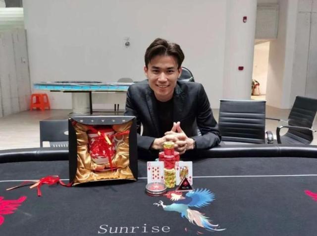 5年前，靠倒卖口罩一年赚60亿元	，住5万一夜酒店的他，如今咋样了