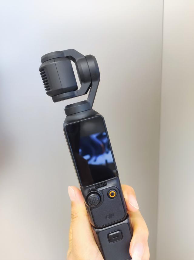 荣耀发布会藏“彩蛋”:RobotPhone叫板大疆，真能打?