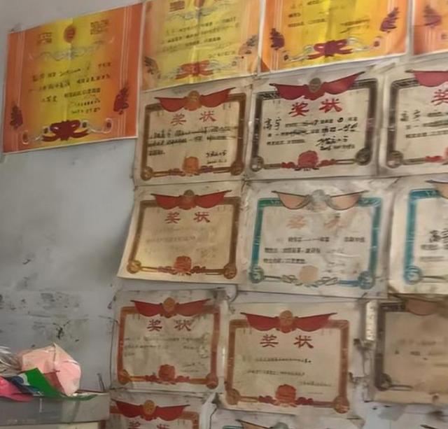 恶心的一幕出现了! 679分寒门贵子考上国防科技大学，却遭无端质疑