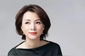 董卿和程前同居6年，感情那么深，却转身嫁给离婚带俩娃的富商图片