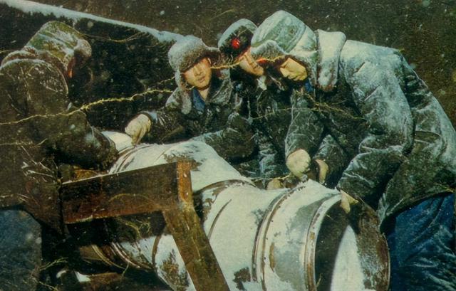 攻不了也守不住！中国空军在西藏上空，足足被印度空军欺负了40年