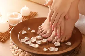 白醋泡脚太厉害了，到现在才知道，学会你会感谢我图片