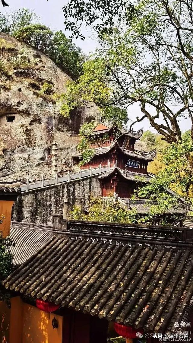 打卡这座1600多年的"越国敦煌"!探秘千年石窟与佛光交织的圣境!