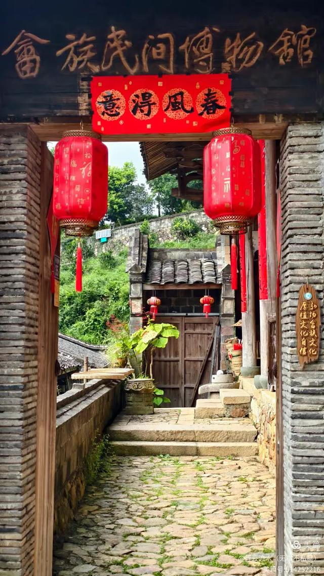 彩色旅图|光影里的霞浦:馒头山、下尾岛,半月里的畲族小姑娘