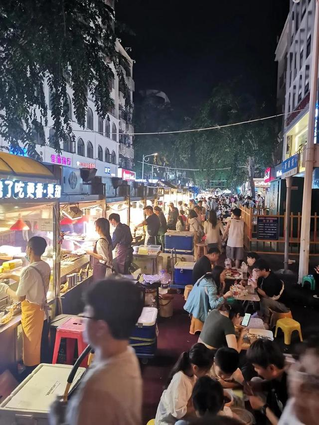 广东和海南两大最火海滨城市：珠海热度飙升硬刚三亚，实力太猛！