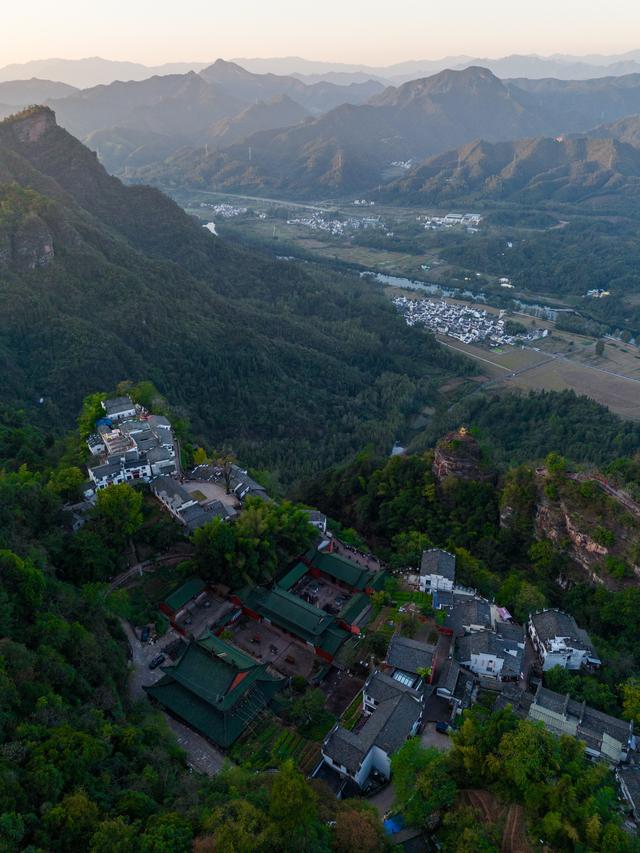 云端问道，自驾齐云：在休宁仙山邂逅六百年前的道教玄机