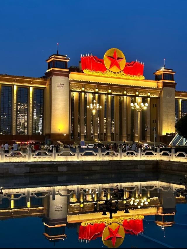 国内能撑得起1个月深度旅行的城市群，只有这6个！！