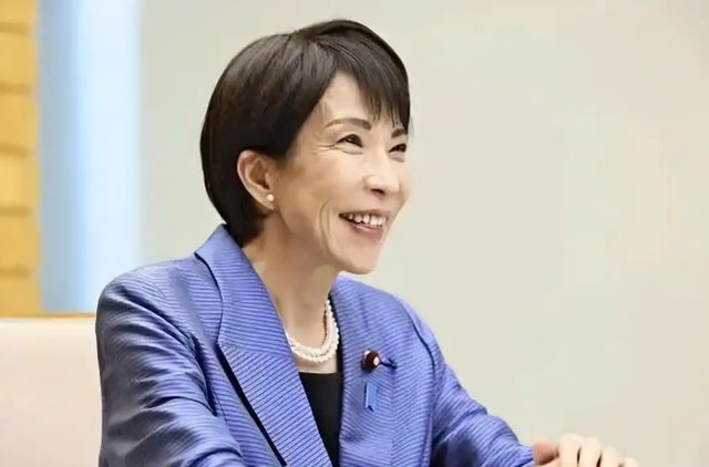 日本天皇急召高市早苗，有要事交代！美国提醒日本：小心被中国揍