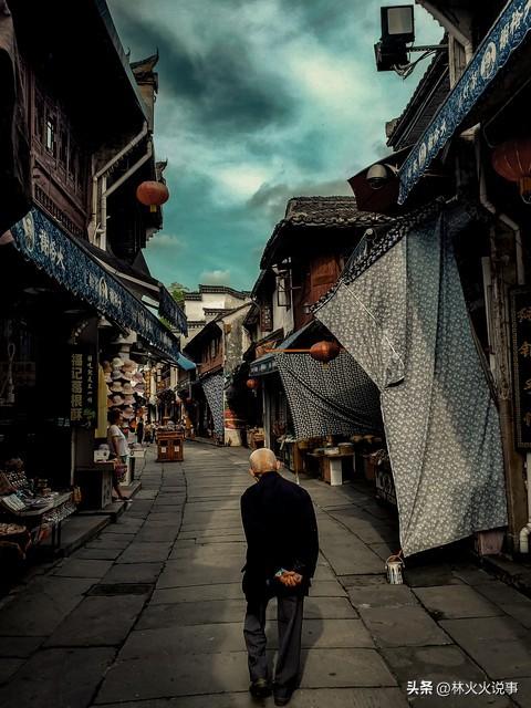 “寒衣不上坟， 上坟辱先人”，下周寒衣节要上坟吗？3类人不要去