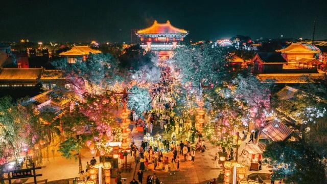 来开封，感受一秒入戏！