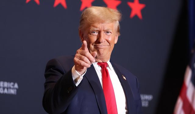 中方大手一挥，再抛118亿美债，加拿大动作更大，特朗普开始换人