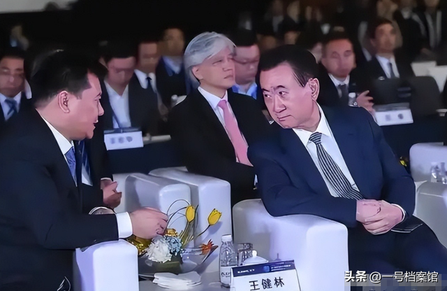 陪睡陪玩只是冰山一角！万达蒸发800亿后，王思聪再陷“大丑闻”